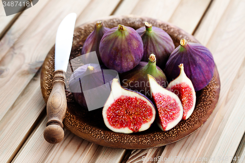 Image of fresh figs