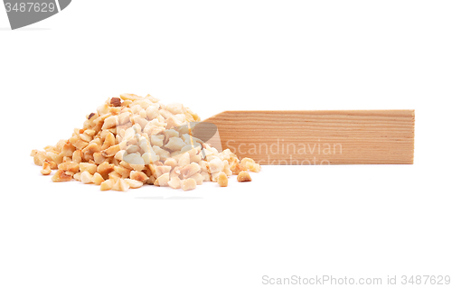 Image of Minced hazelnuts at plate