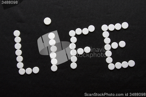Image of   pills, close-up
