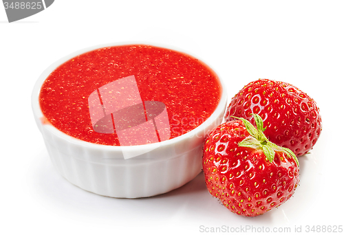 Image of bowl of strawberry sauce