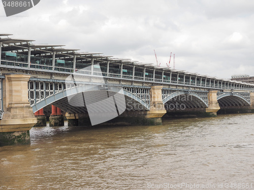 Image of Blackfriars bridge in London