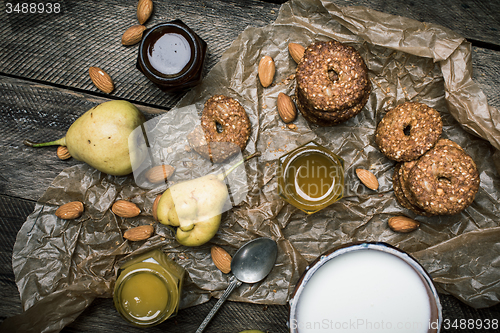 Image of pears Cookies and cream on wooden table