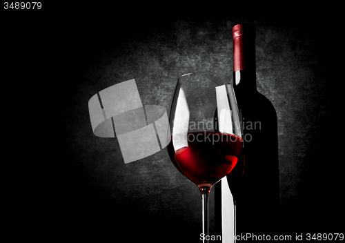 Image of Wine and black