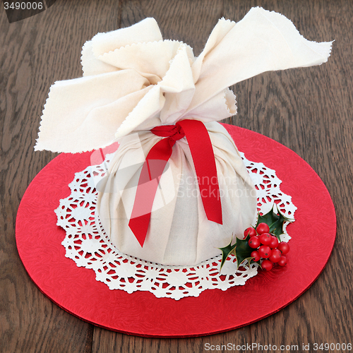 Image of Christmas Pudding in Muslin Bag