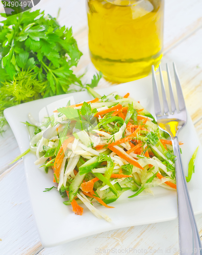 Image of fresh salad with vegetable