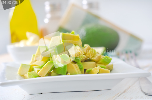Image of salad with avocado