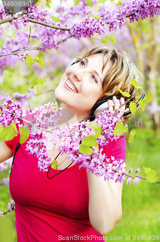 Image of woman with headphones