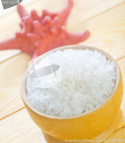 Image of sea salt and towels