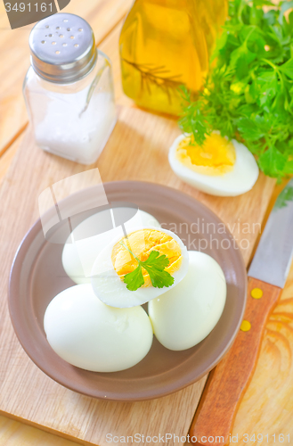 Image of boiled eggs