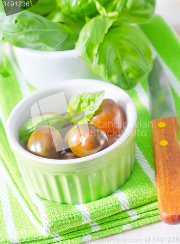 Image of basil and tomato