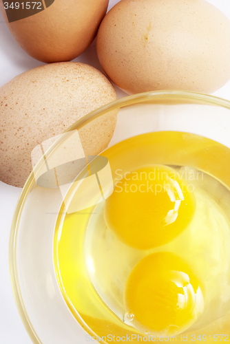 Image of raw eggs