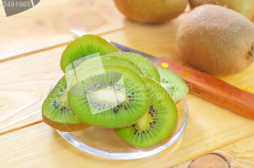 Image of fresh kiwi