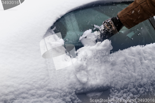 Image of Snowy car