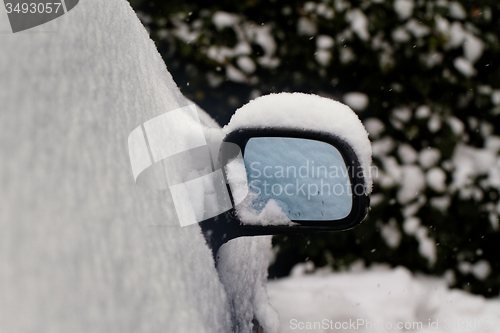 Image of Snowy car