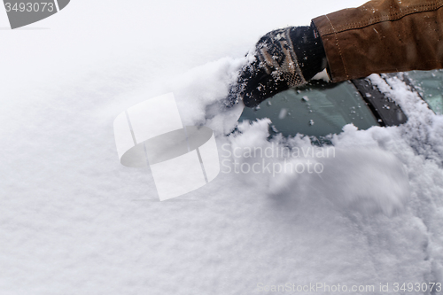 Image of Snowy car