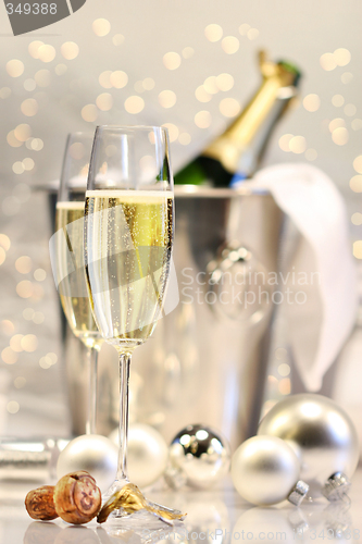 Image of Silver champagne party