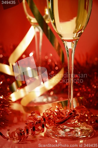 Image of Red and gold sparkle
