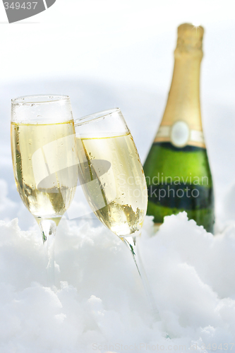 Image of Champagne in the snow