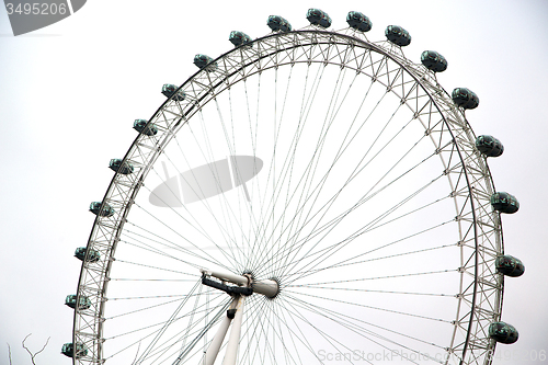 Image of london eye in the spring   white clouds