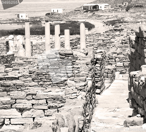 Image of sea in delos greece the historycal acropolis and old ruin site