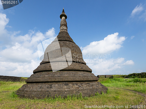 Image of The Koe-thaung Temple in Myanmar