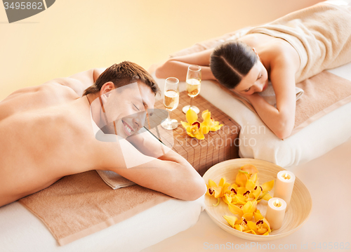 Image of couple in spa