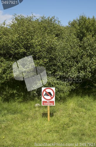 Image of No camping sign