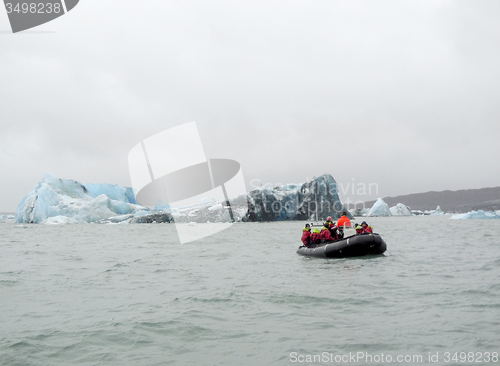 Image of coastal iceberg scenery