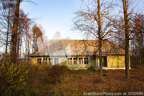 Image of  wooden house 