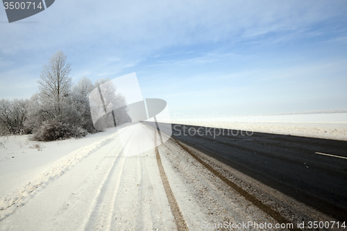 Image of asphalted road  