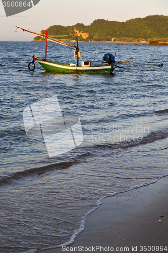 Image of   lomprayah bay isle white   south china sea