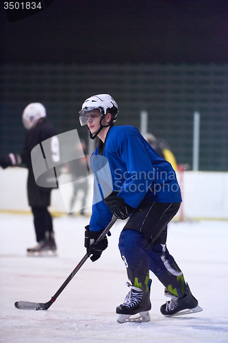 Image of ice hockey player in action