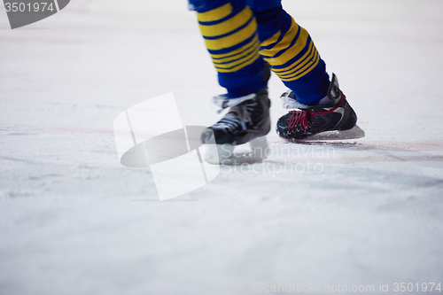 Image of ice hockey player in action