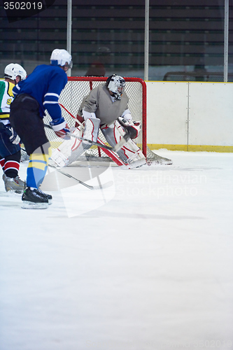 Image of ice hockey player in action