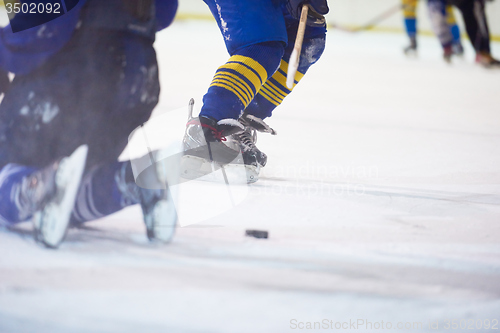 Image of ice hockey player in action