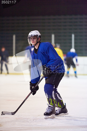 Image of ice hockey player in action