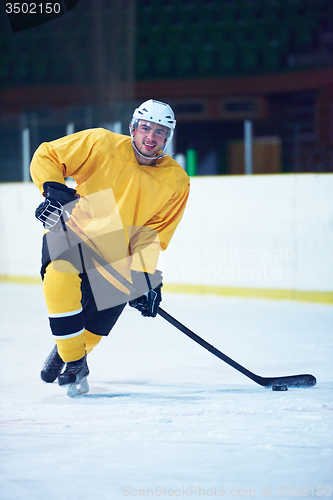 Image of ice hockey player in action