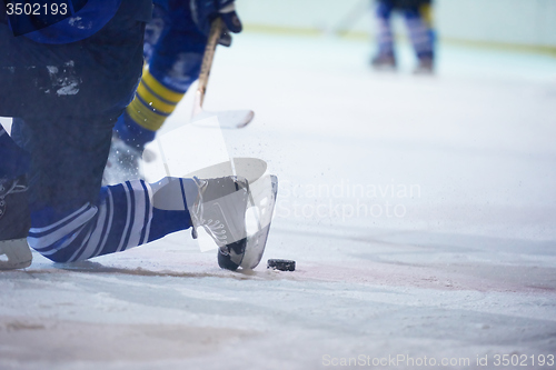 Image of ice hockey player in action