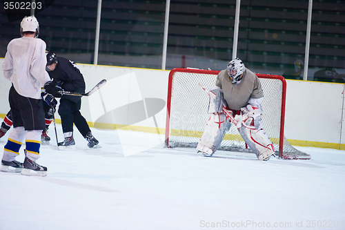 Image of ice hockey player in action