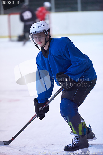 Image of ice hockey player in action