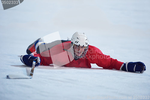 Image of ice hockey player in action