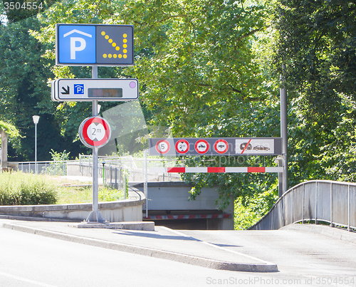 Image of Entrance to the parking lot