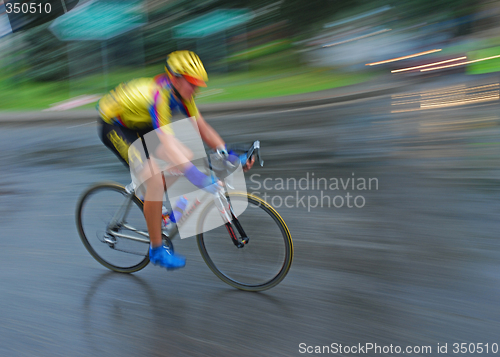 Image of Speedy bicyclist