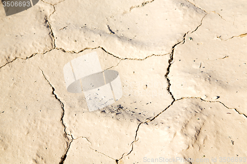 Image of brown dry sand in sahara white