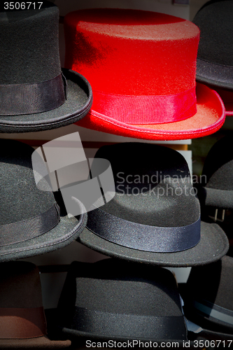 Image of in london old red hat and black  the  fashion shop