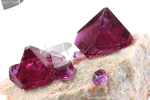 Image of unknown violet mineral