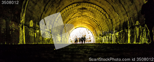 Image of tunnel to road to nowhere at lakeshore trailhead near lake fonta