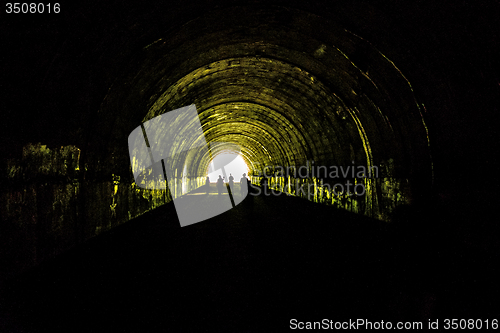 Image of tunnel to road to nowhere at lakeshore trailhead near lake fonta