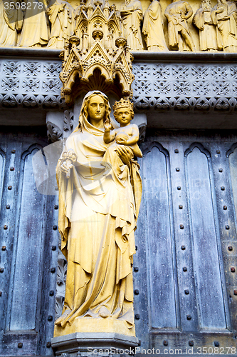 Image of marble and  in old city of england