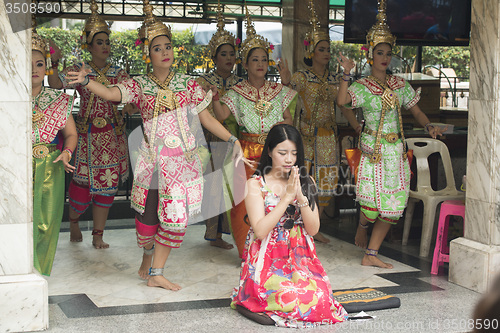 Image of ASIA THAILAND BANGKOK ERAWAN SHRINE DANCE